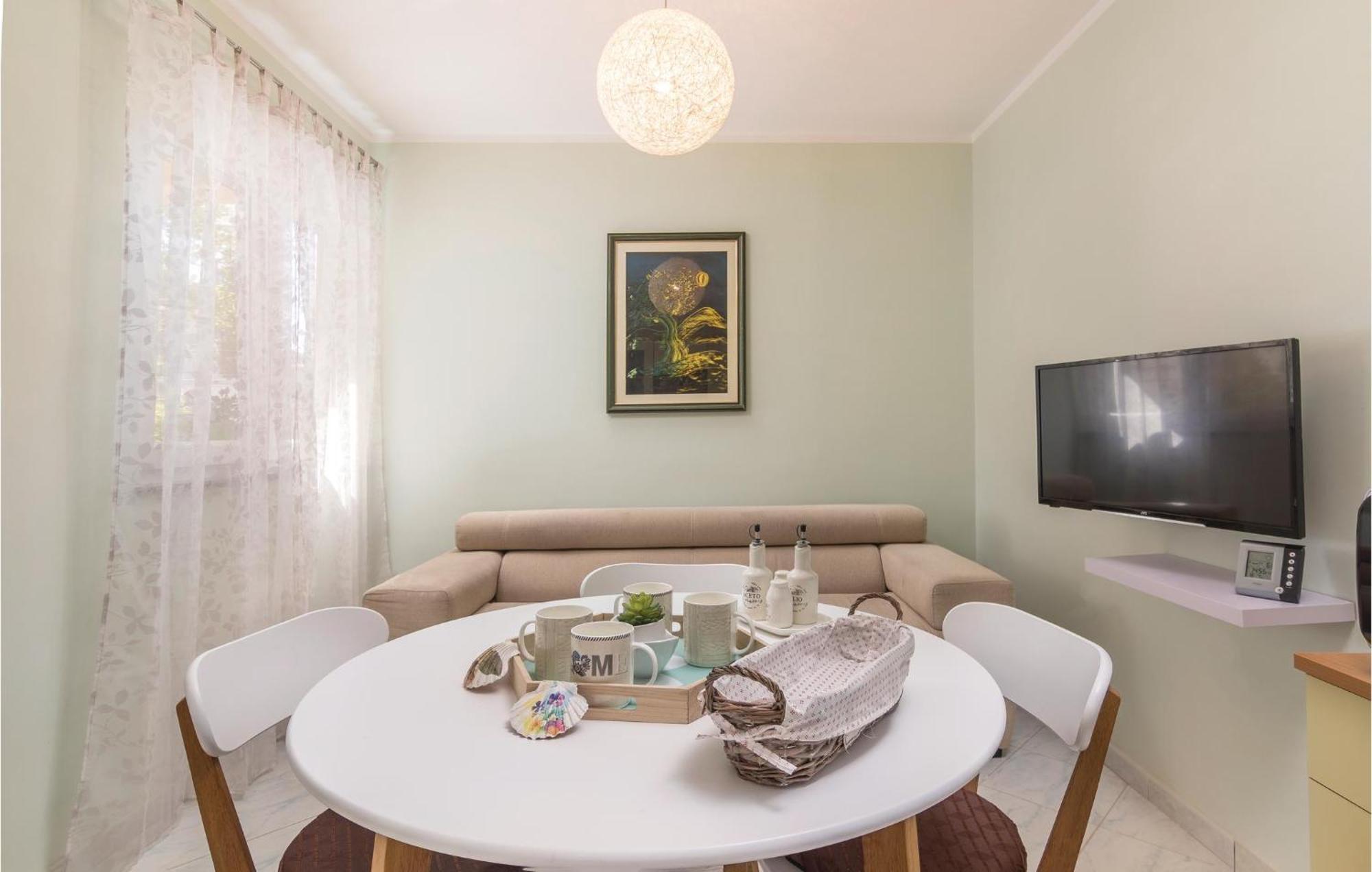 Amazing Apartment In Rabac With Wifi Raša Exterior foto